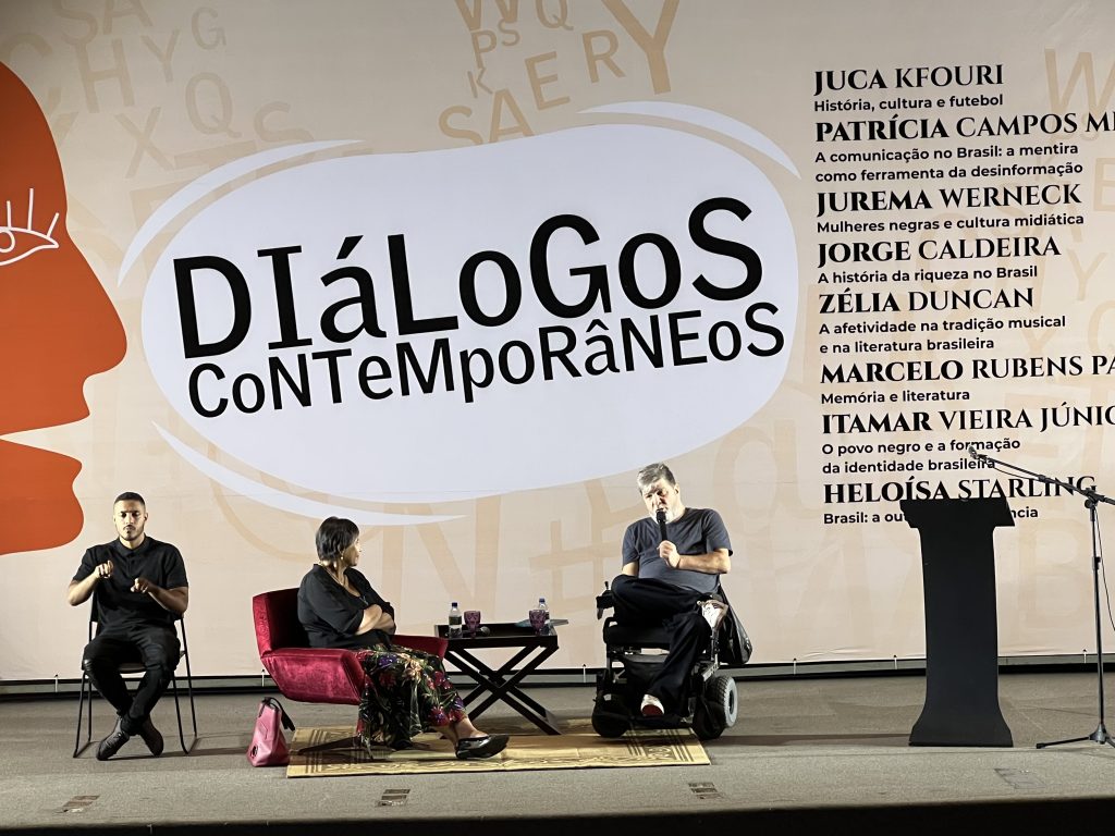 Bolsonaro cuspiu na estátua do meu pai, recorda o escritor Marcelo Rubens Paiva